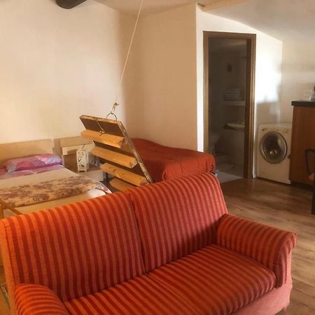 Pradalunga Lovely 1 Room Bedroom Loft, 20 Mins To Bgy Airport المظهر الخارجي الصورة