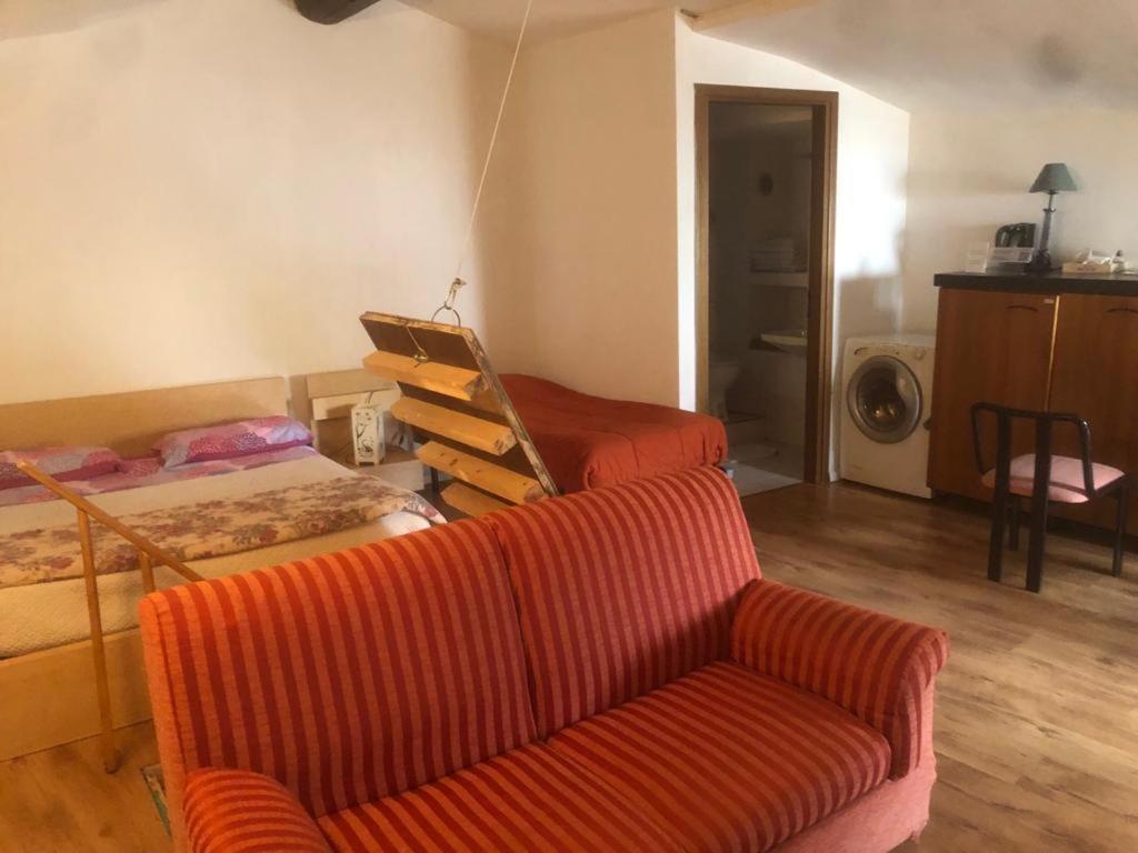 Pradalunga Lovely 1 Room Bedroom Loft, 20 Mins To Bgy Airport المظهر الخارجي الصورة